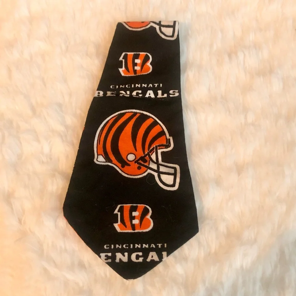 Cincinnati Bengals Pet Neck Tie for Dog or Cat Collar Football